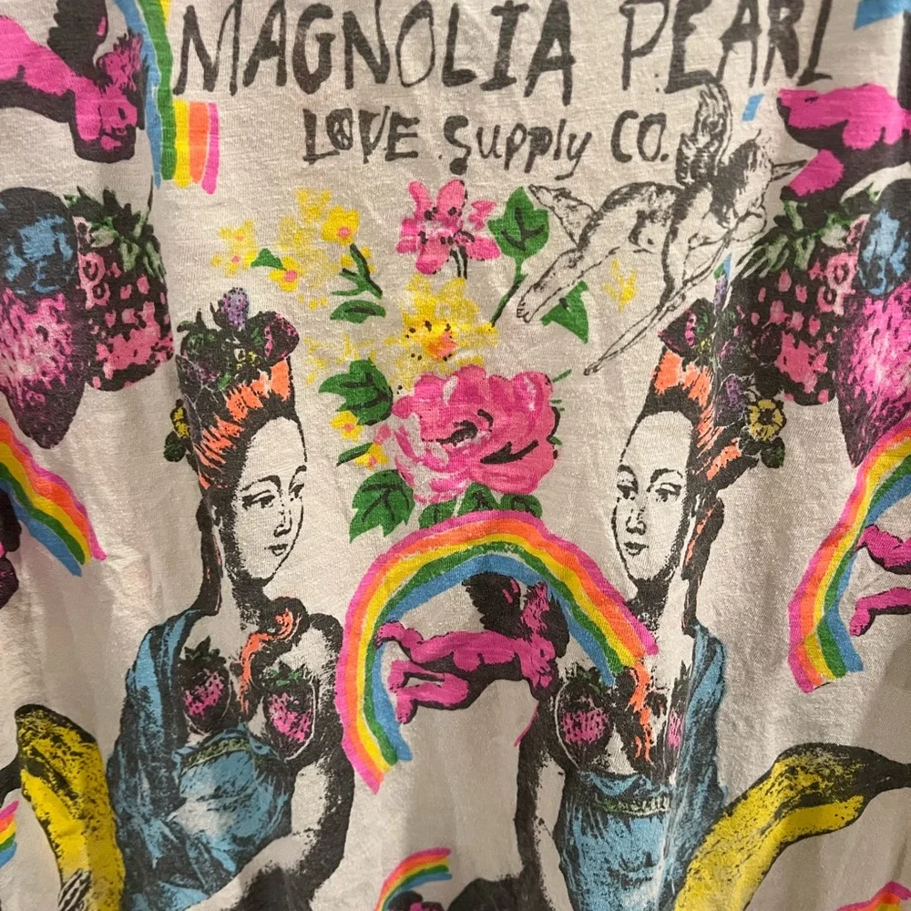 Magnolia Pearl Multicolor Graphic Tee (item 15.10) - Picture 6 of 7
